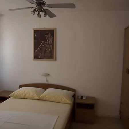 Apartmani Stefanija 비르