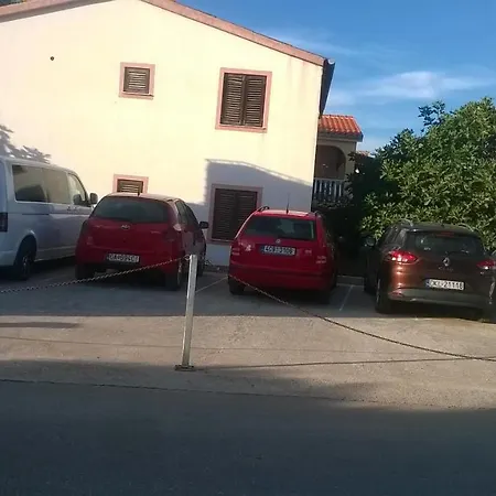 Apartment Stefanija Vir