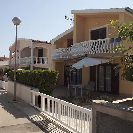 Stefanija Apartment *
