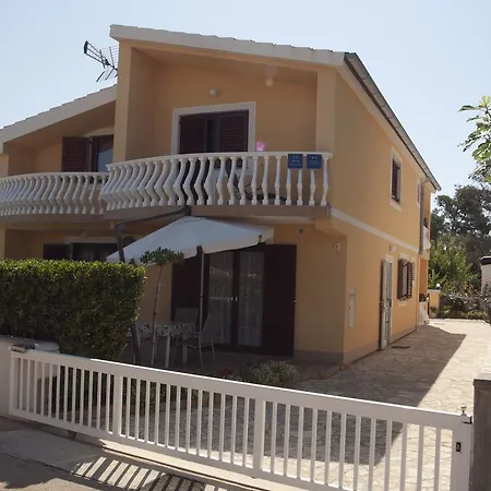 Stefanija Apartment Vir